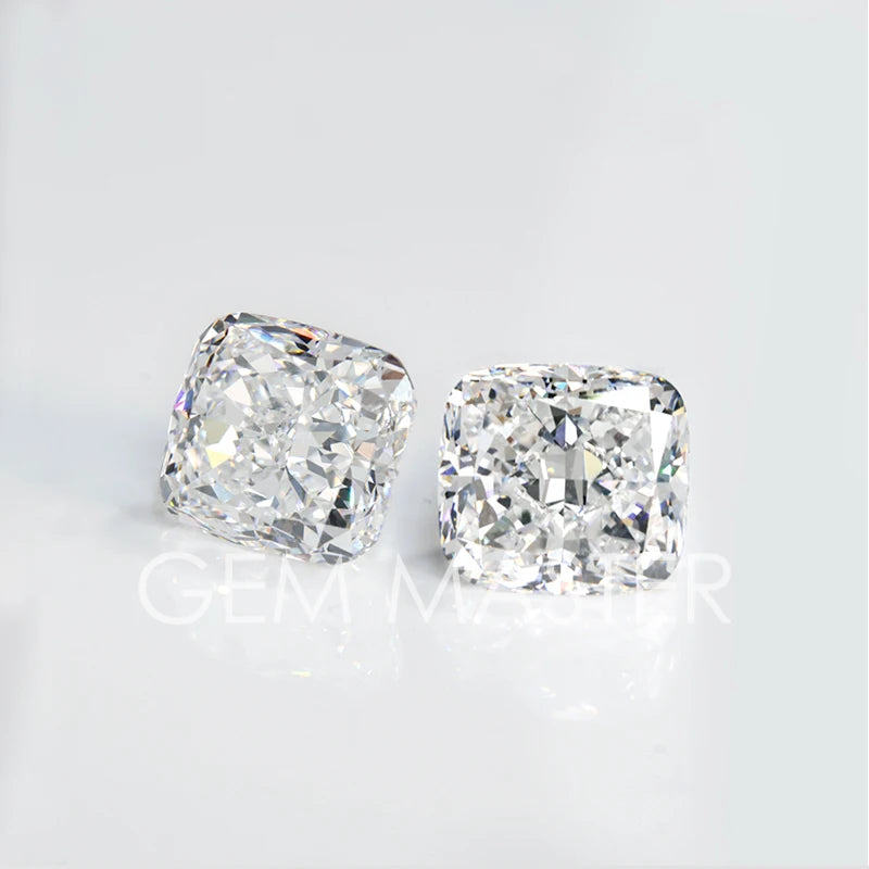 Cushion cut Lab grown diamonds including a GIA IGI certificate 
Colour: D E F 
Clarity: VVS
Sizes: 0.5ct 1ct
Cut: Excellent cut