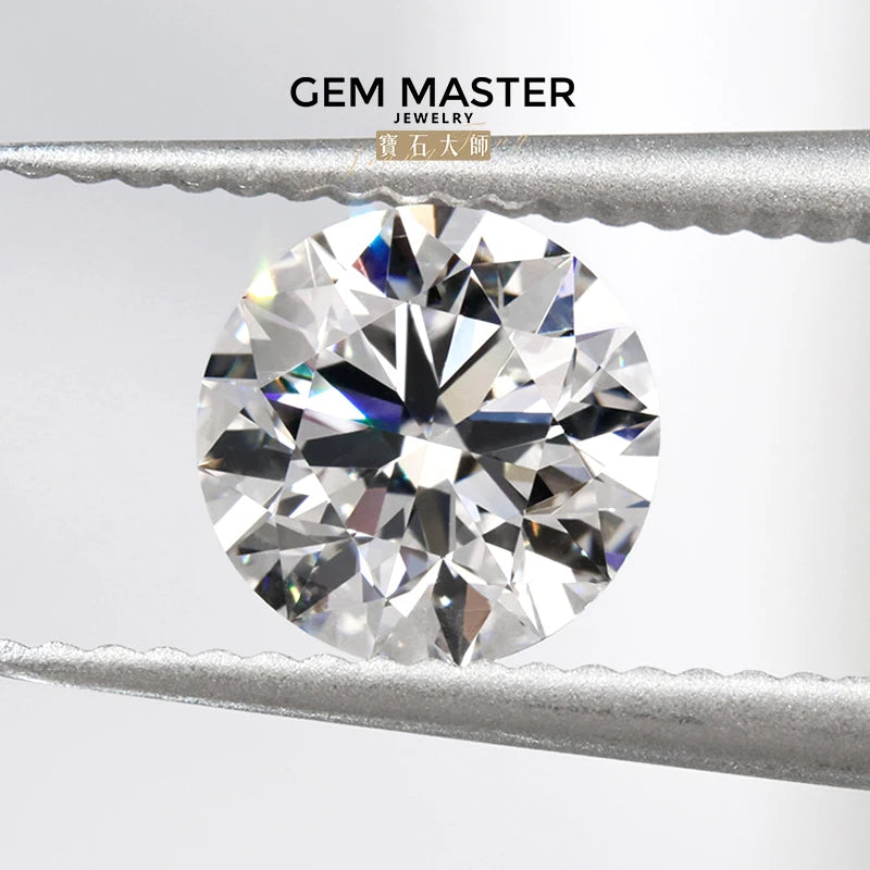 Round Brilliant cut Lab grown diamonds including a GIA IGI certificate 
Colour: D E F G 
Clarity: VVS 
Sizes: 1ct 2ct 3ct