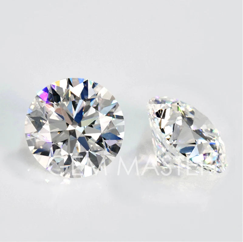 Round Brilliant cut Lab grown diamonds including a GIA IGI certificate 
Colour: D E F G 
Clarity: VVS 
Sizes: 1ct 2ct 3ct