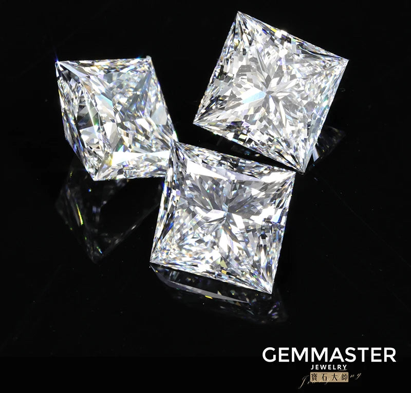 Princess Lab grown diamonds including a GIA IGI certificate 
Colour: D E F G 
Clarity: VVS VS 
Sizes: 0.5ct 1ct 2ct