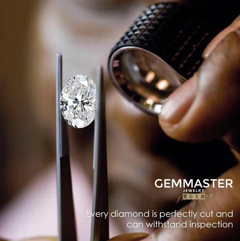 Oval Cut Lab grown diamonds including a GIA IGI certificate 
Colour: D E F G 
Clarity: VVS
Sizes: 1ct 3ct 5ct
Cut: Excellent cut