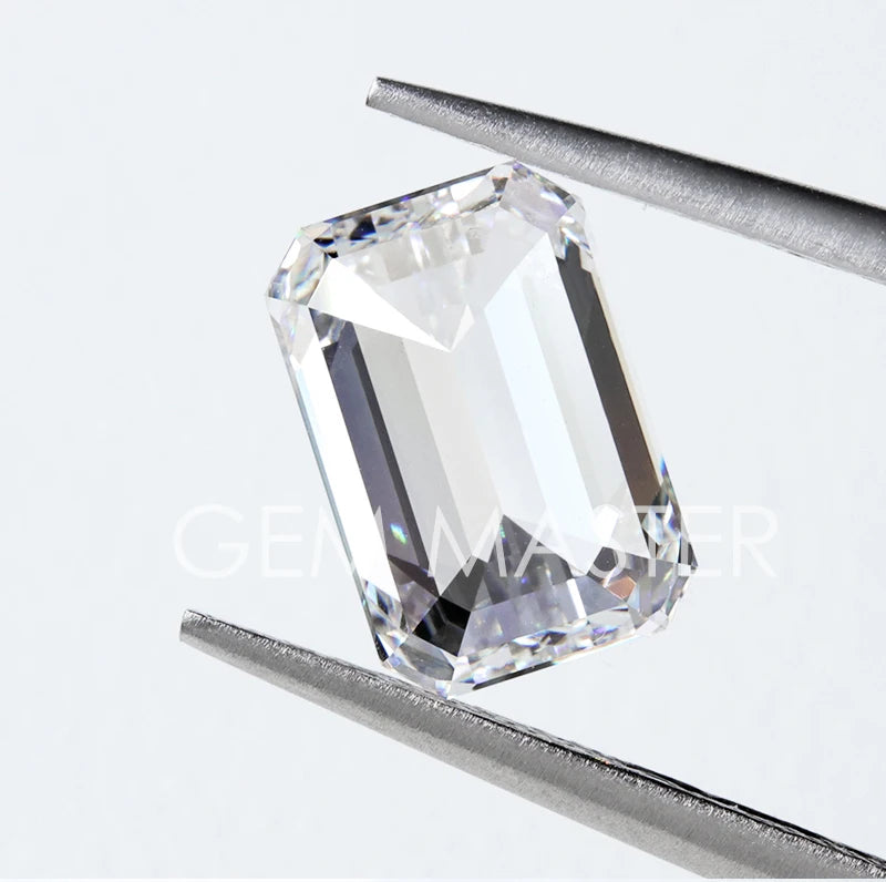 Emerald cut Lab Diamond With GIA IGI certificate
Clarity: VVS VS
Colour: D E F
Size: 1ct 2ct 3ct
Cut: Excellent cut