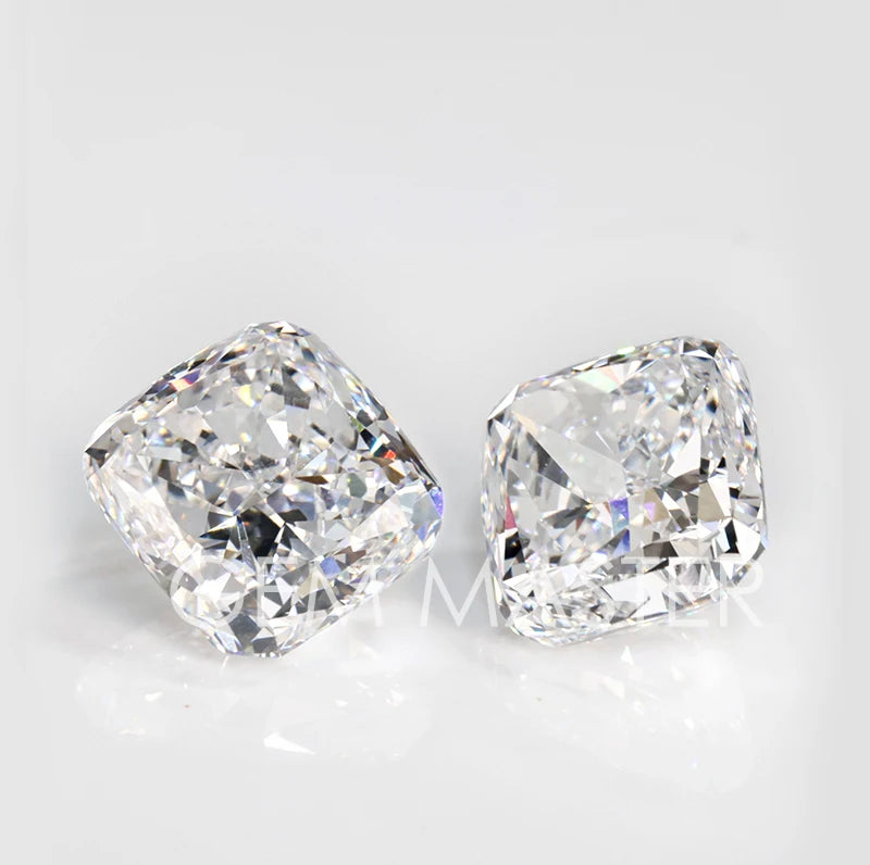 Cushion cut Lab grown diamonds including a GIA IGI certificate 
Colour: D E F 
Clarity: VVS
Sizes: 0.5ct 1ct
Cut: Excellent cut