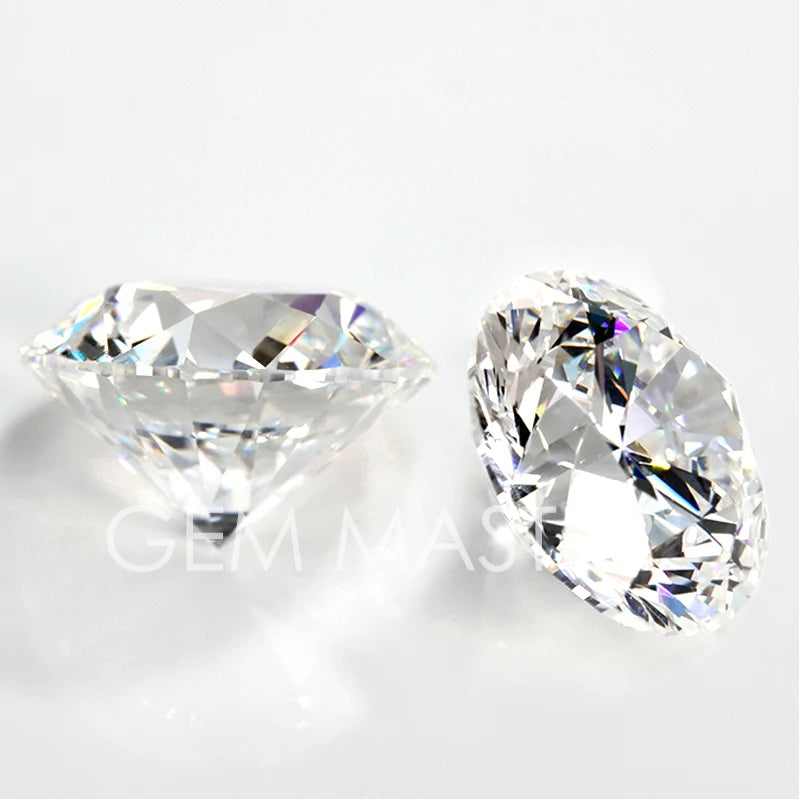 Round Brilliant cut Lab grown diamonds including a GIA IGI certificate 
Colour: D E F G 
Clarity: VVS 
Sizes: 1ct 2ct 3ct